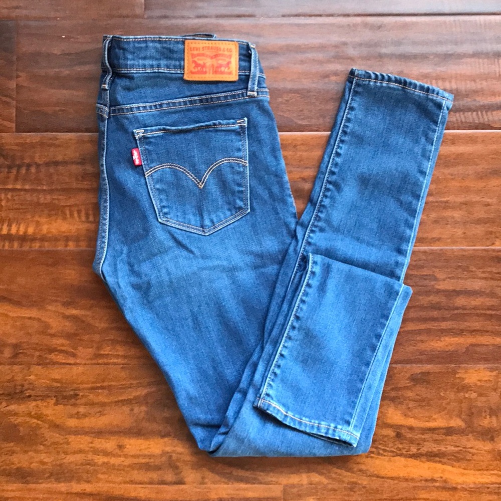 NWOT LEVI 711 Skinny | Size 27